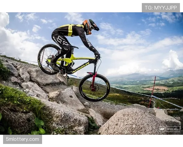 苏格兰威廉堡宣布对经典速降赛道进行安全改造，为2027年世界杯做准备